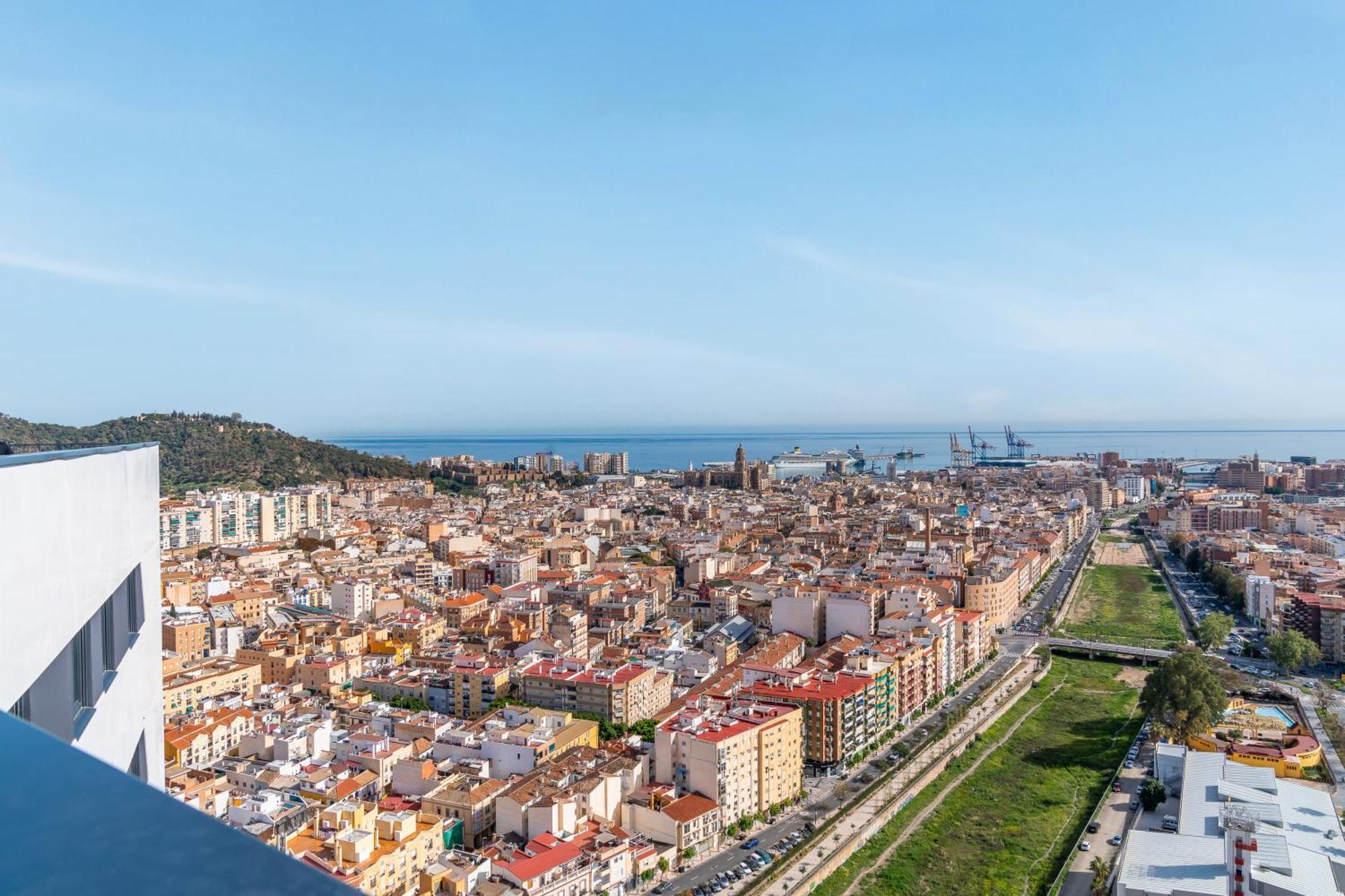 Malaga Tower View Leilighet Eksteriør bilde
